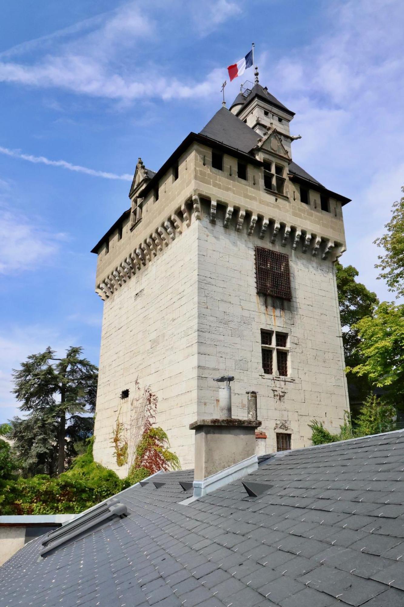 Les Hauts Du Chateau Шамбери Екстериор снимка